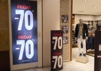 Black friday, gli italiani spenderanno 2 miliardi on line