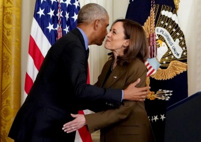 Barack Obama e Kamala Harris